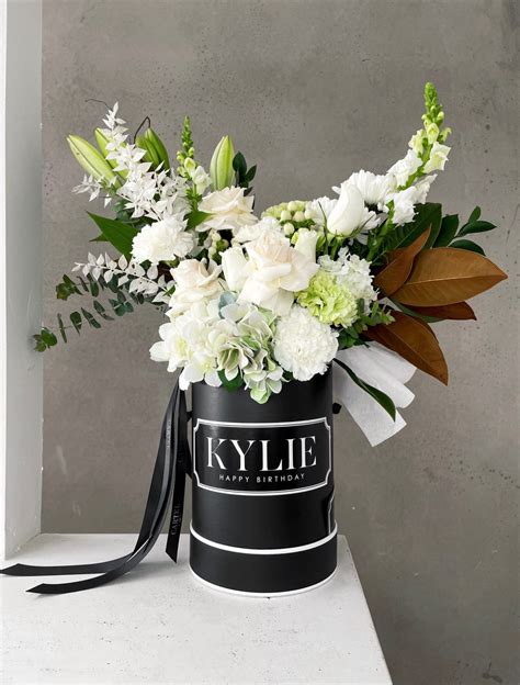 chanel flower vase - Chanel vase by cartel flowers.